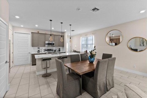 Adosado en venta en Kissimmee, Florida, 3 dormitorios, 154.12 m2 № 1690701 - foto 17