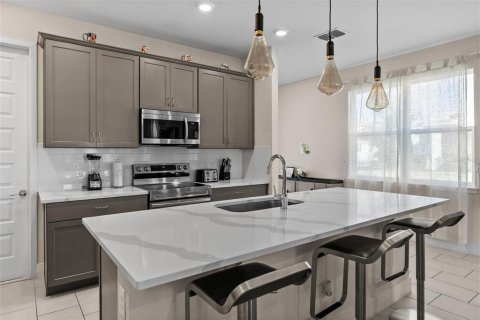 Adosado en venta en Kissimmee, Florida, 3 dormitorios, 154.12 m2 № 1690701 - foto 10
