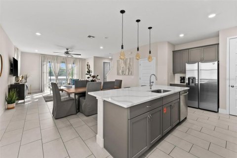 Adosado en venta en Kissimmee, Florida, 3 dormitorios, 154.12 m2 № 1690701 - foto 7