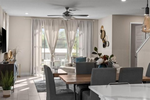 Adosado en venta en Kissimmee, Florida, 3 dormitorios, 154.12 m2 № 1690701 - foto 19