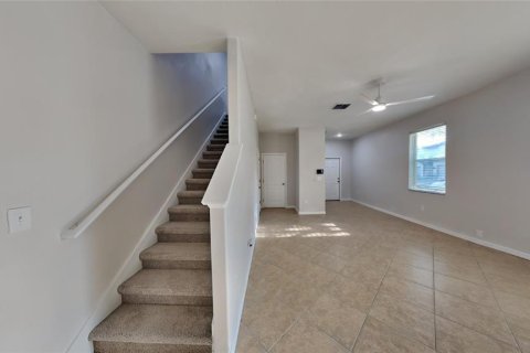Townhouse in Brandon, Florida 2 bedrooms, 143.81 sq.m. № 1629605 - photo 2