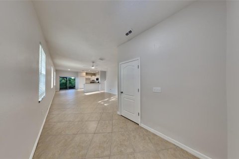 Townhouse in Brandon, Florida 2 bedrooms, 143.81 sq.m. № 1629605 - photo 3