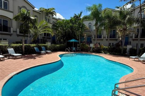 Touwnhouse à Oakland Park, Floride 3 chambres, 177.81 m2 № 2084836