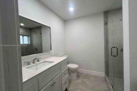 Купить коммерческую недвижимость в Корал-Гейблс, Флорида 240.15м2, № 1956087 - фото 3