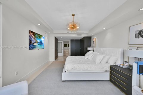 Condominio en alquiler en Hallandale Beach, Florida, 3 dormitorios, 193.05 m2 № 2339845 - foto 16