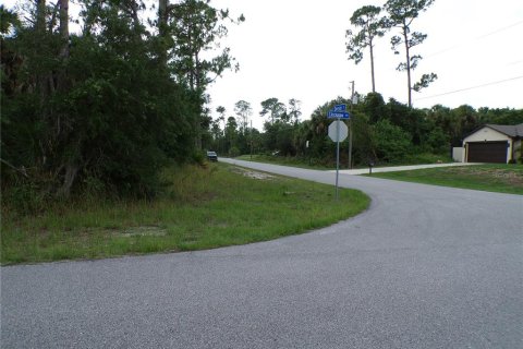 Land in North Port, Florida № 2213615 - photo 6