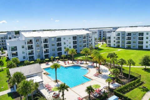 Condo in Kissimmee, Florida, 3 bedrooms № 2197449 - photo 16