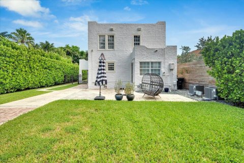 Casa en alquiler en West Palm Beach, Florida, 4 dormitorios, 185.8 m2 № 1050194 - foto 1