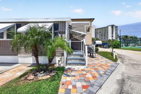 Casa en venta en Jensen Beach, Florida, 2 dormitorios, 69.86 m2 № 2261527 - foto 9