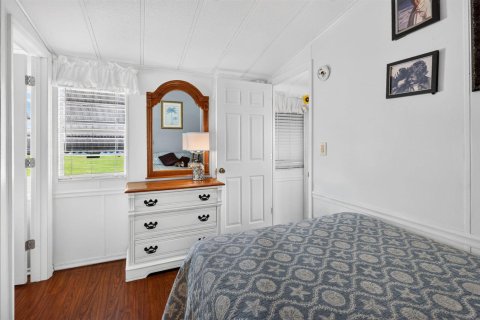 Casa en venta en Jensen Beach, Florida, 2 dormitorios, 69.86 m2 № 2261527 - foto 23