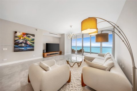 Copropriété à louer à Sunny Isles Beach, Floride: 3 chambres, 240.52 m2 № 1960014 - photo 8