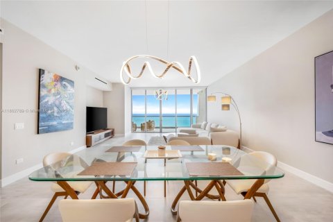 Copropriété à louer à Sunny Isles Beach, Floride: 3 chambres, 240.52 m2 № 1960014 - photo 10