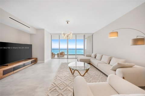 Copropriété à louer à Sunny Isles Beach, Floride: 3 chambres, 240.52 m2 № 1960014 - photo 23