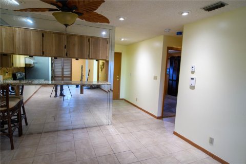 Touwnhouse à louer à Sunrise, Floride: 2 chambres, 88.63 m2 № 2027569 - photo 6