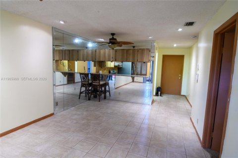 Touwnhouse à louer à Sunrise, Floride: 2 chambres, 88.63 m2 № 2027569 - photo 8