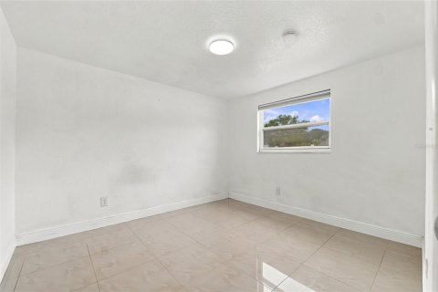 Villa ou maison à louer à Tampa, Floride: 3 chambres, 100.33 m2 № 2380533 - photo 19
