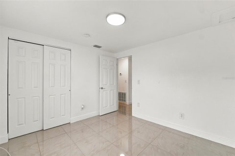 Villa ou maison à louer à Tampa, Floride: 3 chambres, 100.33 m2 № 2380533 - photo 11