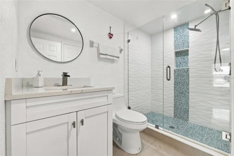 Villa ou maison à louer à Tampa, Floride: 3 chambres, 100.33 m2 № 2380533 - photo 13