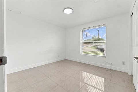 Villa ou maison à louer à Tampa, Floride: 3 chambres, 100.33 m2 № 2380533 - photo 17