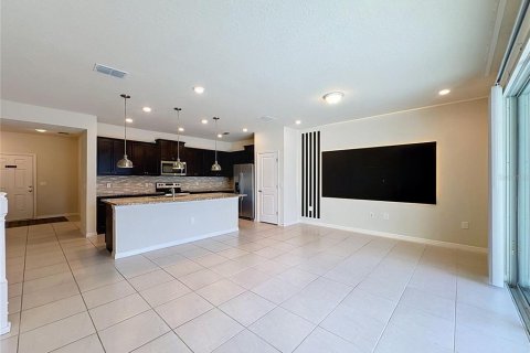 Touwnhouse à vendre à Davenport, Floride: 5 chambres, 208.1 m2 № 2419588 - photo 23