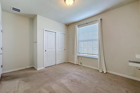 Touwnhouse à vendre à Davenport, Floride: 5 chambres, 208.1 m2 № 2419588 - photo 6