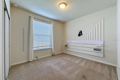 Touwnhouse à vendre à Davenport, Floride: 5 chambres, 208.1 m2 № 2419588 - photo 5