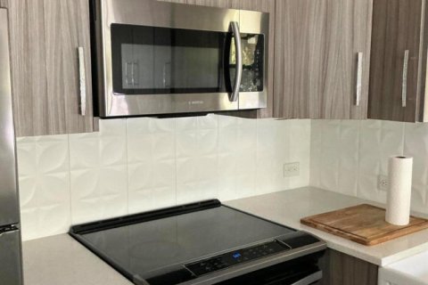 Condominio en venta en Deerfield Beach, Florida, 1 dormitorio, 65.03 m2 № 2146830 - foto 10