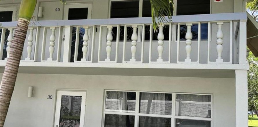 Condominio en Deerfield Beach, Florida, 1 dormitorio  № 2146830