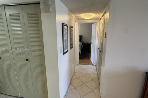 Copropriété à vendre à Tamarac, Floride: 2 chambres, 95.22 m2 № 2041532 - photo 12