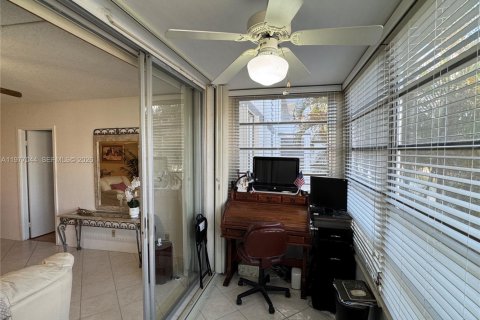 Copropriété à vendre à Tamarac, Floride: 2 chambres, 95.22 m2 № 2041532 - photo 22