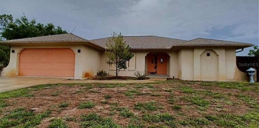 Casa en Port Charlotte, Florida 3 dormitorios, 150.04 m2 № 2238861