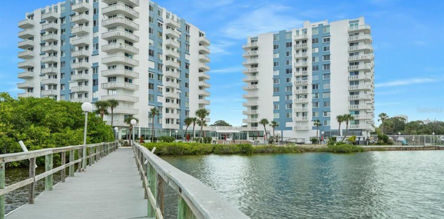 Condo à Daytona Beach, Floride, 1 chambre № 2098015