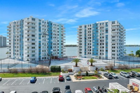 Copropriété à vendre à Daytona Beach, Floride: 1 chambre, 76.37 m2 № 2098015 - photo 3