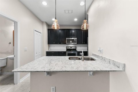 Townhouse in Clermont, Florida 4 bedrooms, 191.01 sq.m. № 1866556 - photo 16