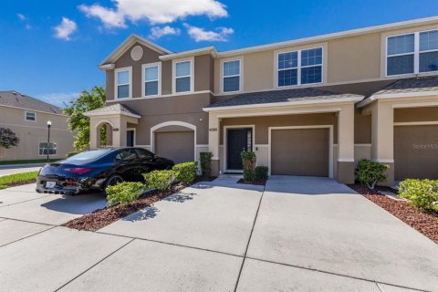 Townhouse in Pinellas Park, Florida 3 bedrooms, 131.92 sq.m. № 1899958 - photo 3