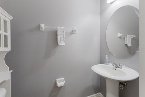 Townhouse in Pinellas Park, Florida 3 bedrooms, 131.92 sq.m. № 1899958 - photo 15