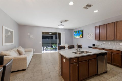 Townhouse in Pinellas Park, Florida 3 bedrooms, 131.92 sq.m. № 1899958 - photo 10