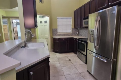 Condo in Lake Mary, Florida, 2 bedrooms № 2236837 - photo 6