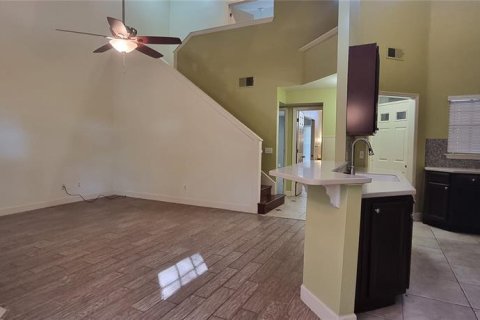 Condo in Lake Mary, Florida, 2 bedrooms № 2236837 - photo 10