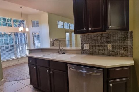 Condo in Lake Mary, Florida, 2 bedrooms № 2236837 - photo 9