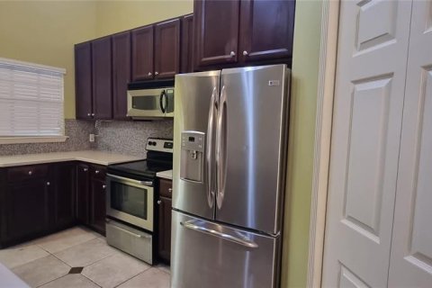 Condo in Lake Mary, Florida, 2 bedrooms № 2236837 - photo 8