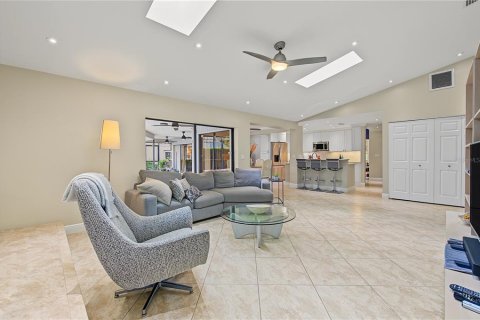 Casa en venta en Palm Harbor, Florida, 4 dormitorios, 251.67 m2 № 2385801 - foto 26