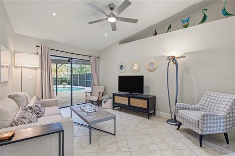 Casa en venta en Palm Harbor, Florida, 4 dormitorios, 251.67 m2 № 2385801 - foto 8