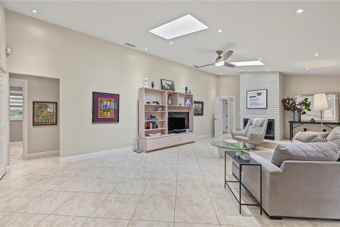 Casa en venta en Palm Harbor, Florida, 4 dormitorios, 251.67 m2 № 2385801 - foto 24