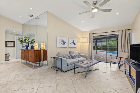 Casa en venta en Palm Harbor, Florida, 4 dormitorios, 251.67 m2 № 2385801 - foto 6