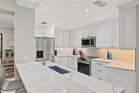 Casa en venta en Palm Harbor, Florida, 4 dormitorios, 251.67 m2 № 2385801 - foto 13