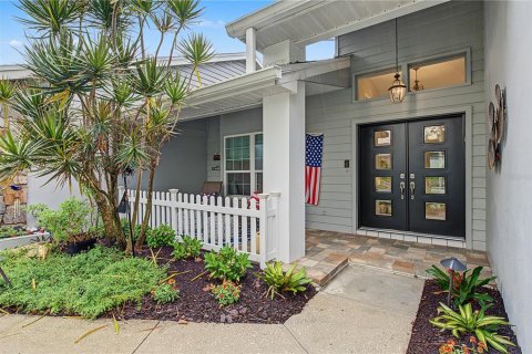Casa en venta en Palm Harbor, Florida, 4 dormitorios, 251.67 m2 № 2385801 - foto 3
