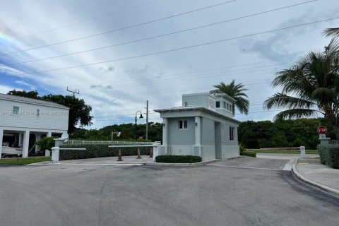 House in Key Largo, Florida 3 bedrooms, 159.42 sq.m. № 1770404 - photo 27