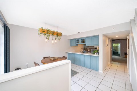 Condo in Apopka, Florida, 2 bedrooms № 2094121 - photo 3