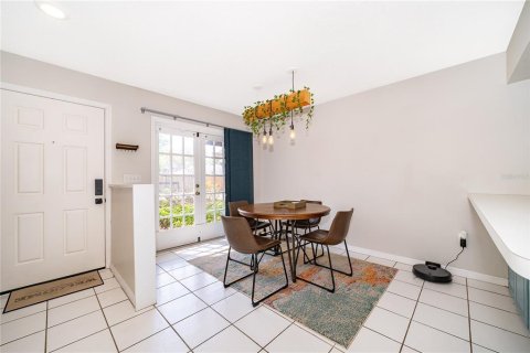 Condo in Apopka, Florida, 2 bedrooms № 2094121 - photo 4